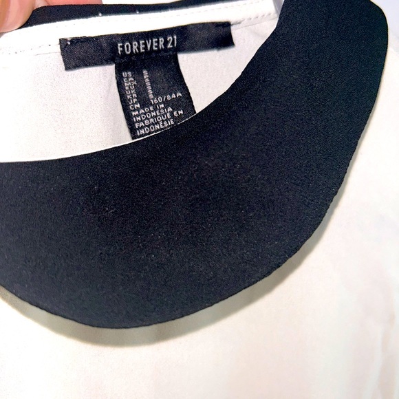 Forever 21 Peter Pan Collar Top - Picture 3 of 3